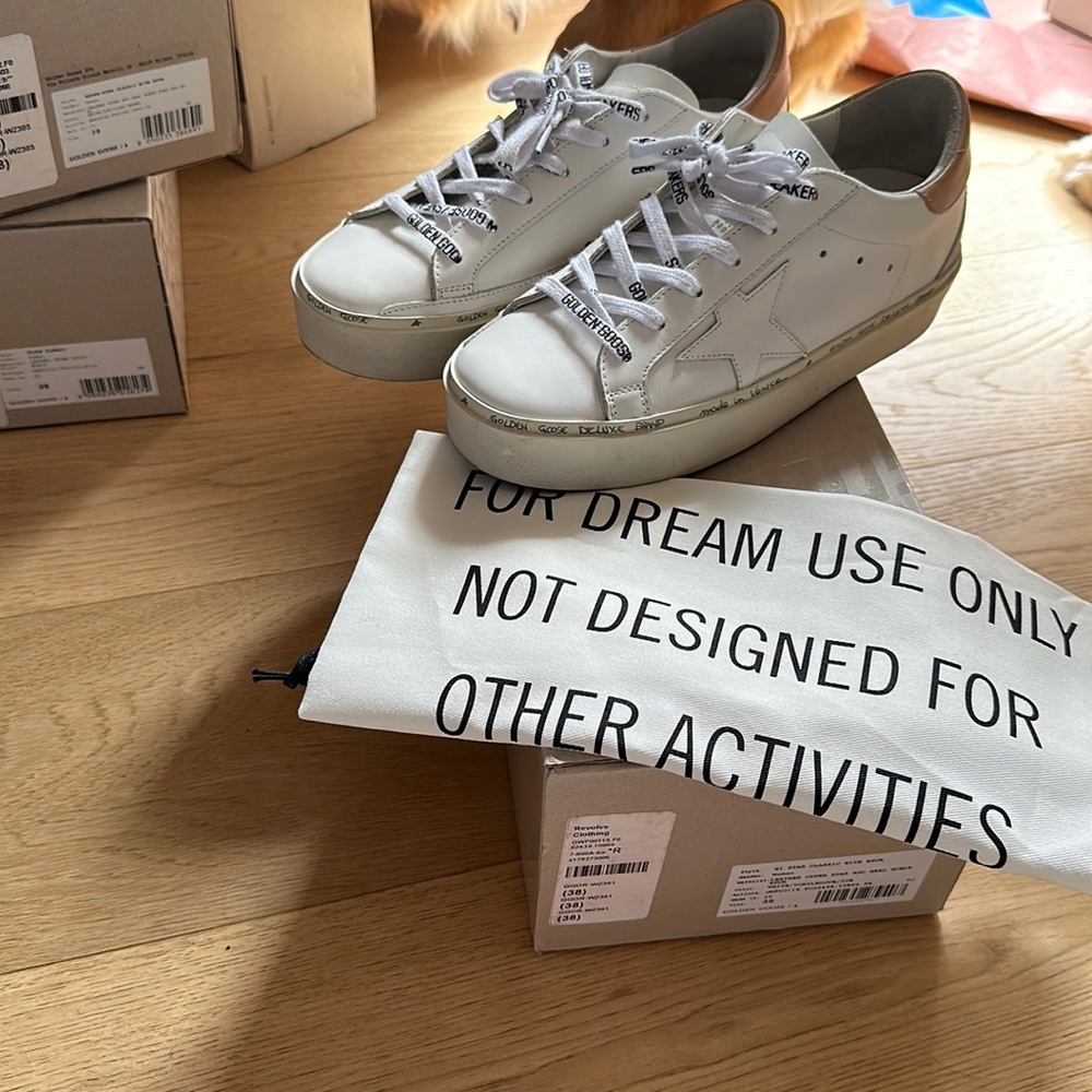 HI STAR Golden Goose